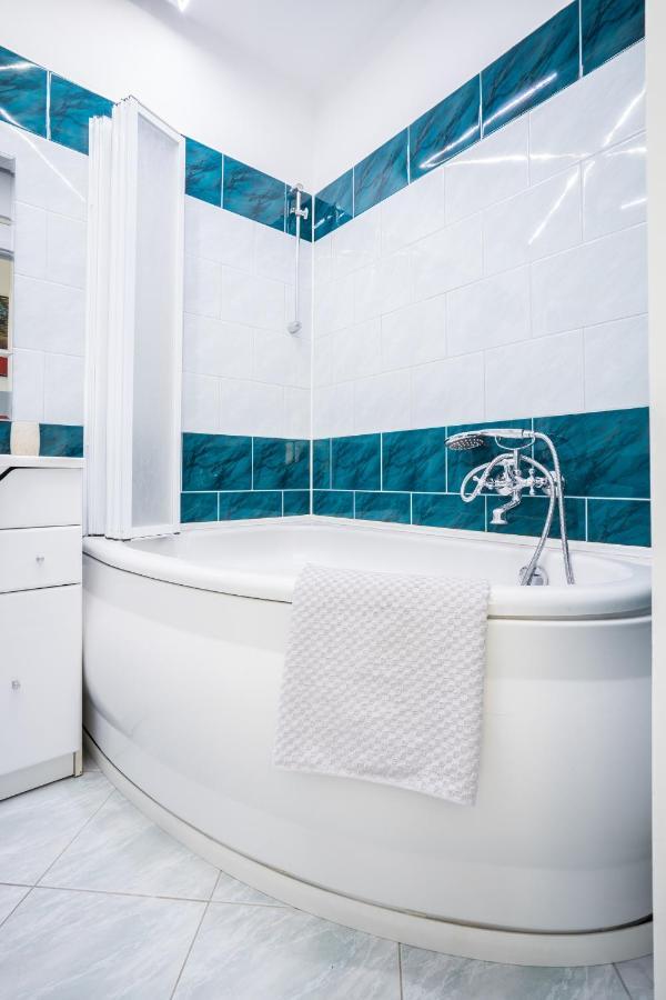 Sloneczny I Cichy Apartament Przy Starym Miescie Varšava Exteriér fotografie
